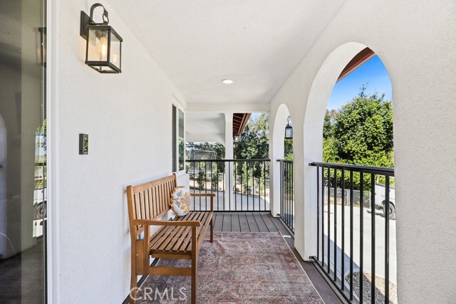 Detail Gallery Image 5 of 69 For 1804 Valle Vista, Redlands,  CA 92373 - 6 Beds | 4/1 Baths