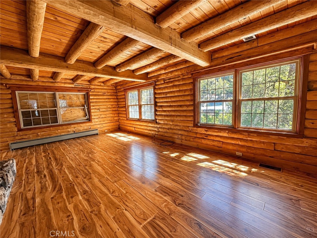 https://media.crmls.org/medias/3dbe1729-32af-4ed5-8f40-9e5efa44d114.jpg?preset=X-Large