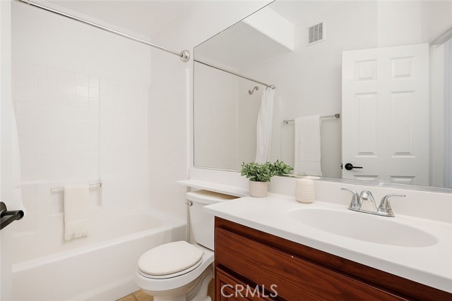 6267 Via Trato, Carlsbad CA: https://media.crmls.org/medias/3dbe7782-c4a2-4efa-a646-42133235bc16.jpg