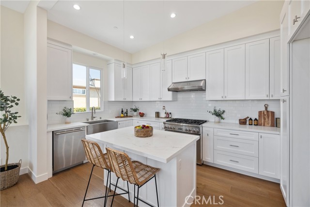 2403 Perkins, Redondo Beach, California 90278, 4 Bedrooms Bedrooms, ,4 BathroomsBathrooms,Residential,Sold,Perkins,SB22162642