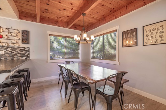 Detail Gallery Image 11 of 38 For 645 Elysian Bld, Big Bear City,  CA 92314 - 3 Beds | 2/1 Baths