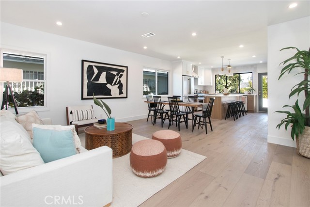 5126 Chesley Avenue, Los Angeles CA: https://media.crmls.org/medias/3dc1c7f6-9b25-4a88-8ef8-ab4861ea80c5.jpg