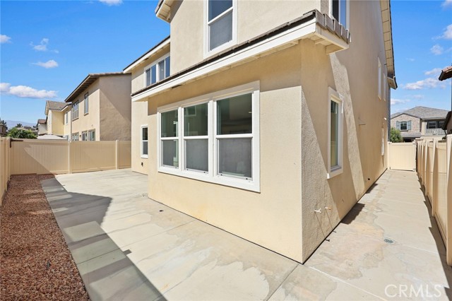 16114 Almond Avenue, Chino CA: https://media.crmls.org/medias/3dc2c34c-59d3-41e9-80ed-c6b8d672dd2c.jpg