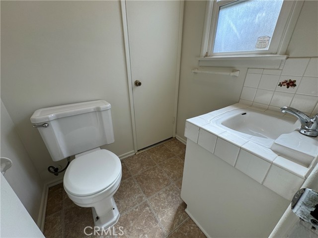 Detail Gallery Image 10 of 22 For 5313 S Centinela Ave, Los Angeles,  CA 90066 - 2 Beds | 1/1 Baths