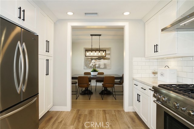 Detail Gallery Image 27 of 69 For 6494 Joshua St, Oak Park,  CA 91377 - 5 Beds | 3 Baths