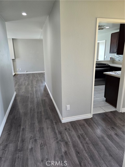 Detail Gallery Image 14 of 17 For 9321 Salem Ave, Westminster,  CA 92683 - 4 Beds | 2 Baths