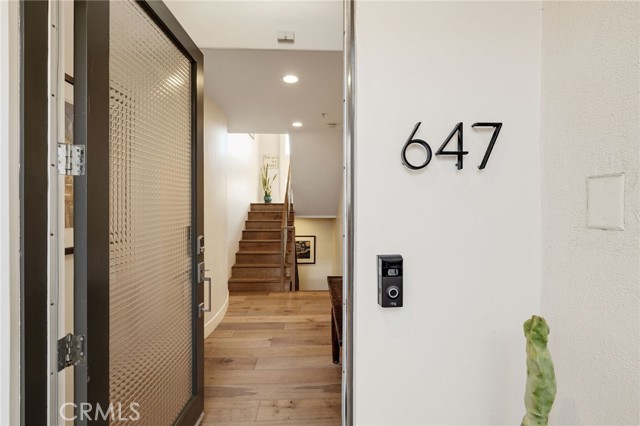 Detail Gallery Image 7 of 38 For 647 2nd, Hermosa Beach,  CA 90254 - 3 Beds | 2/1 Baths