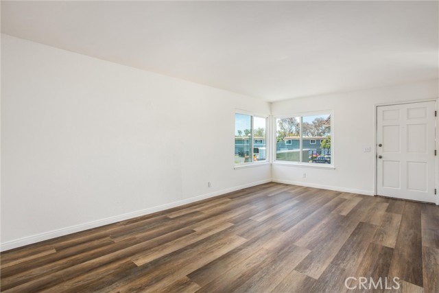 23017 Via Pimiento, Mission Viejo CA: https://media.crmls.org/medias/3dc5aafd-70f3-48bf-b674-e983d76ae6f5.jpg