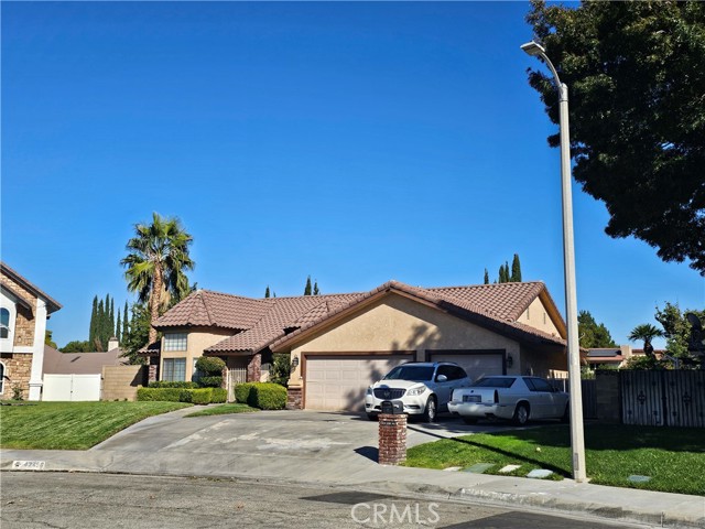 Detail Gallery Image 4 of 62 For 43450 Wendy Way, Lancaster,  CA 93536 - 4 Beds | 2/1 Baths