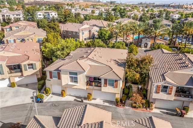 Detail Gallery Image 2 of 35 For 27544 Papillion St #3,  Murrieta,  CA 92562 - 3 Beds | 2/1 Baths