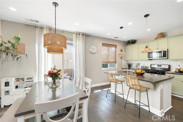 Detail Gallery Image 11 of 46 For 35334 Marabella Ct, Winchester,  CA 92596 - 3 Beds | 2/1 Baths