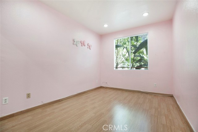 16940 Chatsworth Street, Granada Hills CA: https://media.crmls.org/medias/3dcac44f-3635-48dc-9a8d-488bb018a6ae.jpg