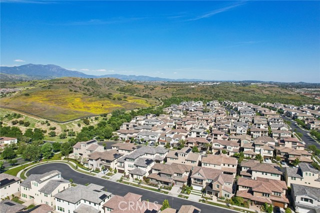 56 Chasma, Irvine CA: https://media.crmls.org/medias/3dcad994-f406-4093-a865-5977a7c04fca.jpg