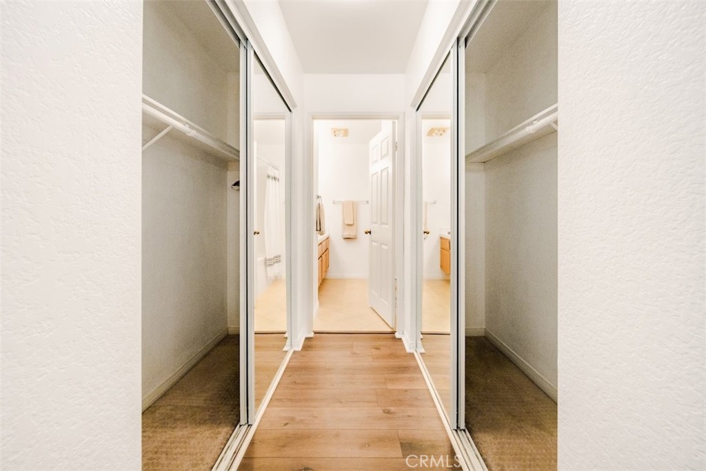 https://media.crmls.org/medias/3dcb0a27-454c-4a4d-a617-8a90ed622282.jpg?preset=X-Large