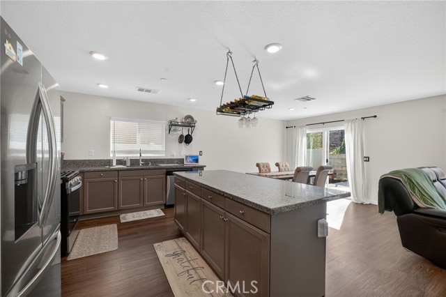 Detail Gallery Image 7 of 53 For 27777 Calle Talavera, Menifee,  CA 92585 - 3 Beds | 2 Baths