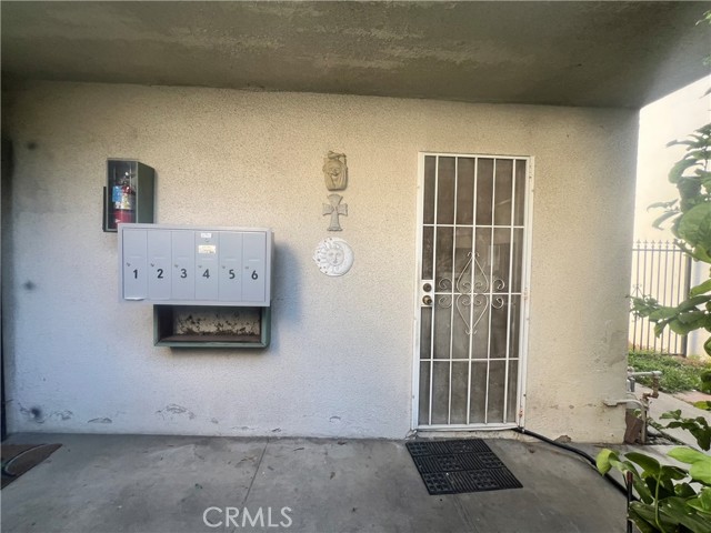 171 E Ralston Avenue, San Bernardino CA: https://media.crmls.org/medias/3dcc4c7a-5e47-4cfa-a5ff-3dac3ac6582d.jpg