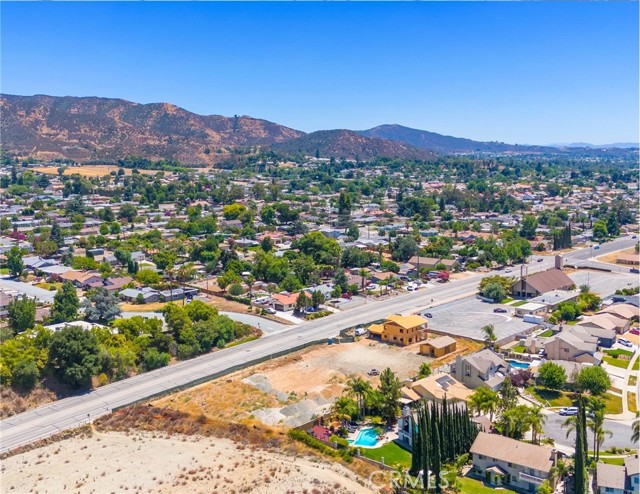 11570 Bryant Street, Yucaipa CA: https://media.crmls.org/medias/3dcc62d9-36b4-4c4a-935f-6316694d0eb6.jpg