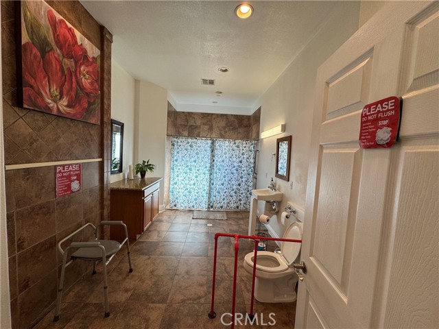 Detail Gallery Image 6 of 19 For 699 Winners Cir, San Jacinto,  CA 92582 - 5 Beds | 2 Baths