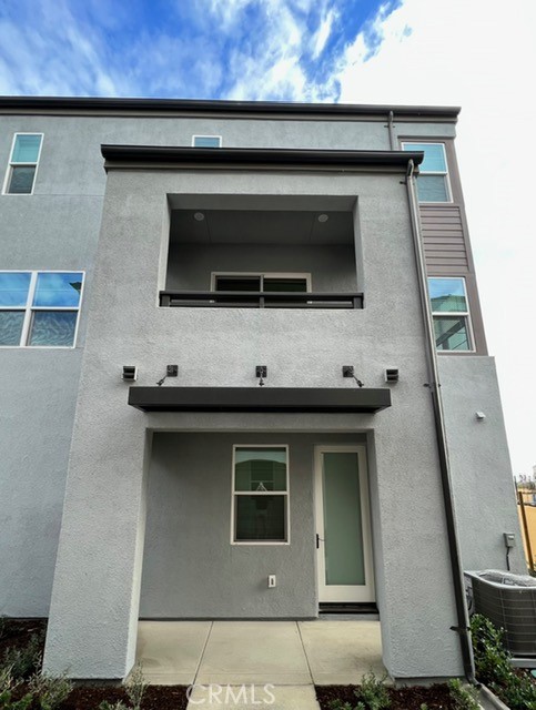 Detail Gallery Image 1 of 53 For 4490 S Bryant Paseo, Ontario,  CA 91762 - 4 Beds | 3/1 Baths