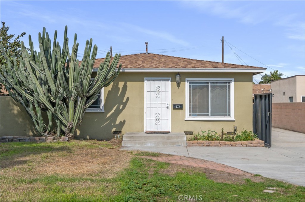 9211 Stewart And Gray Road, Downey, CA 90241