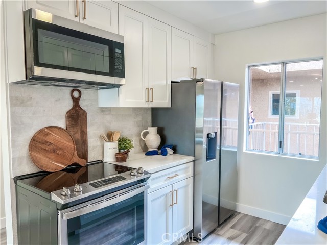 Detail Gallery Image 6 of 35 For 5959 E Naples Plz #306,  Long Beach,  CA 90803 - 2 Beds | 1 Baths