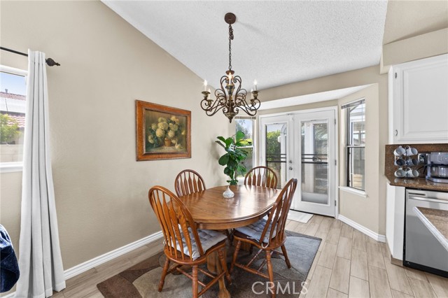 Detail Gallery Image 10 of 37 For 26337 Dracaea Ave, Moreno Valley,  CA 92555 - 3 Beds | 2 Baths