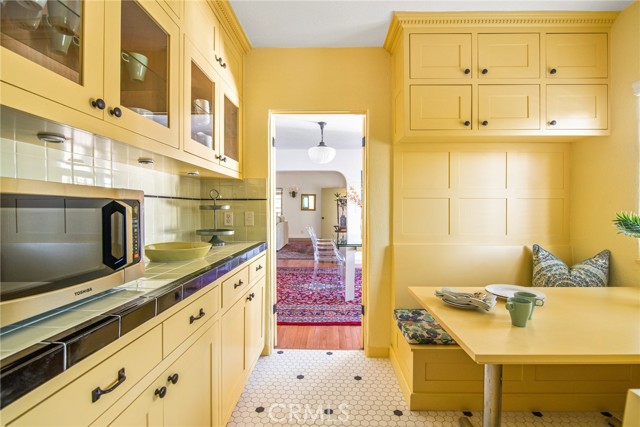 Detail Gallery Image 14 of 38 For 8246 4th St, Los Angeles,  CA 90048 - 2 Beds | 2 Baths