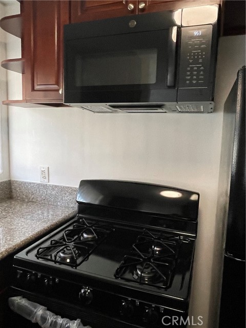 444 Myrtle Street, 5 photo 3