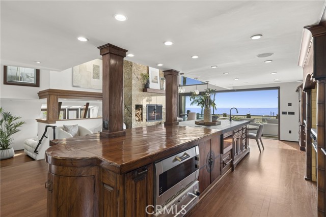 Detail Gallery Image 11 of 55 For 3150 Breakers, Corona Del Mar,  CA 92625 - 4 Beds | 5 Baths