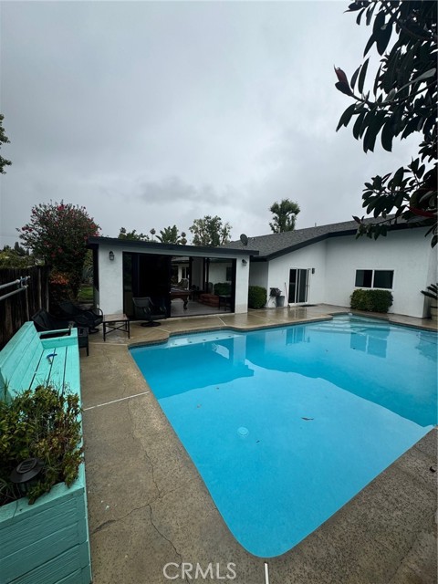 Detail Gallery Image 9 of 10 For 9559 Calle Del Casa, Riverside,  CA 92503 - 3 Beds | 1 Baths