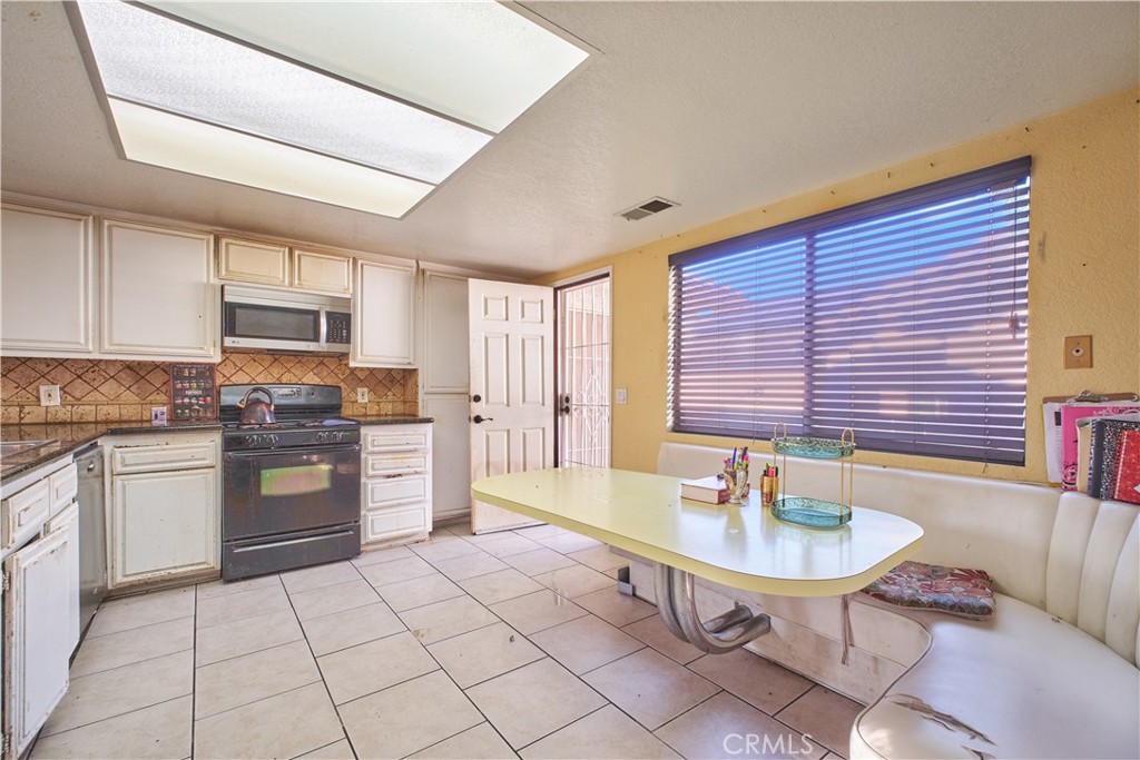 MLS #PW25223702 image #11