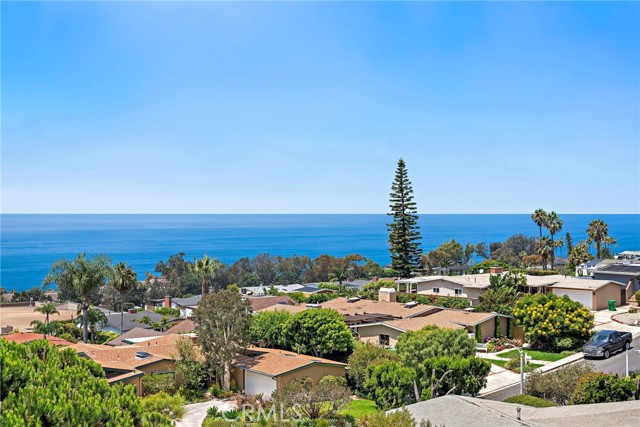 Image 2 for 21662 Ocean Vista Dr #D, Laguna Beach, CA 92651