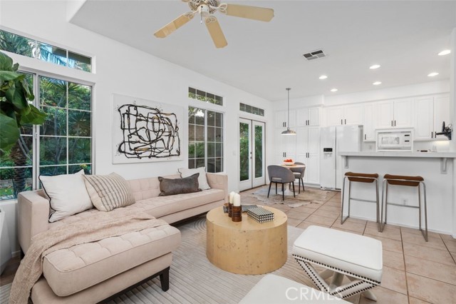 Detail Gallery Image 22 of 36 For 3015 E Avenida De Los Arboles, Thousand Oaks,  CA 91362 - 3 Beds | 2/1 Baths