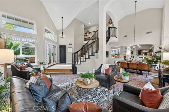 Detail Gallery Image 12 of 75 For 21352 Silvertree Lane, Rancho Santa Margarita,  CA 92679 - 4 Beds | 2/1 Baths