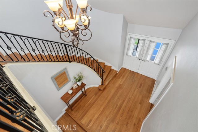 Detail Gallery Image 23 of 36 For 25492 via Dalia, Valencia,  CA 91355 - 5 Beds | 3 Baths