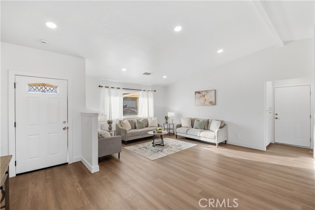 Detail Gallery Image 13 of 30 For 14208 Apple Creek, Victorville,  CA 92395 - 2 Beds | 1 Baths