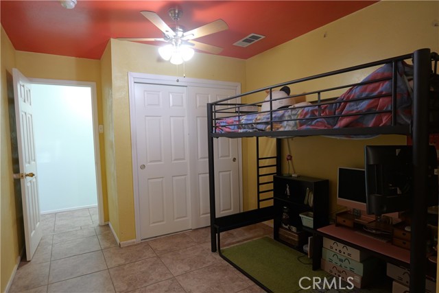 9917 Lenore St, Bakersfield CA: https://media.crmls.org/medias/3dd351ac-4559-447c-96fa-f07e1da5d162.jpg