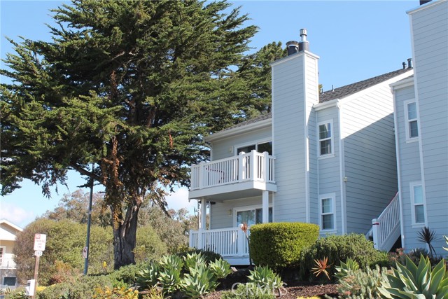 Detail Gallery Image 2 of 33 For 198 Cypress Ave #4,  Cayucos,  CA 93430 - 2 Beds | 2 Baths