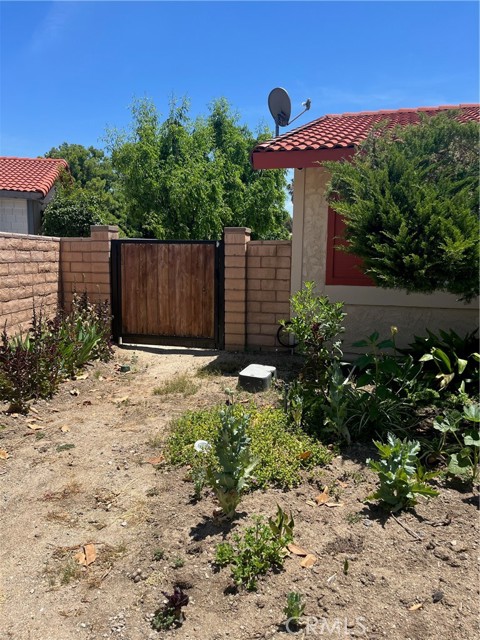 Detail Gallery Image 3 of 3 For 12444 Foxhound Cir, Moreno Valley,  CA 92555 - 3 Beds | 3/1 Baths