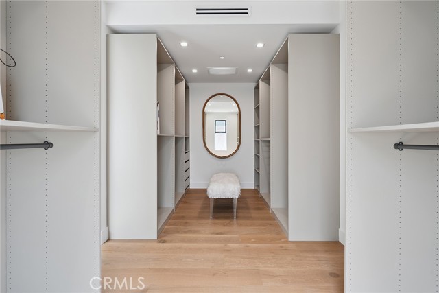 Detail Gallery Image 39 of 65 For 22268 Avenue San Luis, Woodland Hills,  CA 91364 - 5 Beds | 5/1 Baths