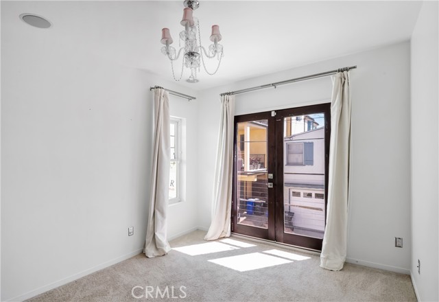 Detail Gallery Image 18 of 23 For 3316 Crest Dr, Manhattan Beach,  CA 90266 - 3 Beds | 3/1 Baths