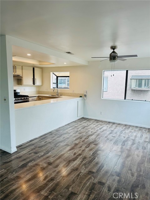 Detail Gallery Image 7 of 18 For 850 W 157th #6,  Gardena,  CA 90247 - 2 Beds | 2/1 Baths