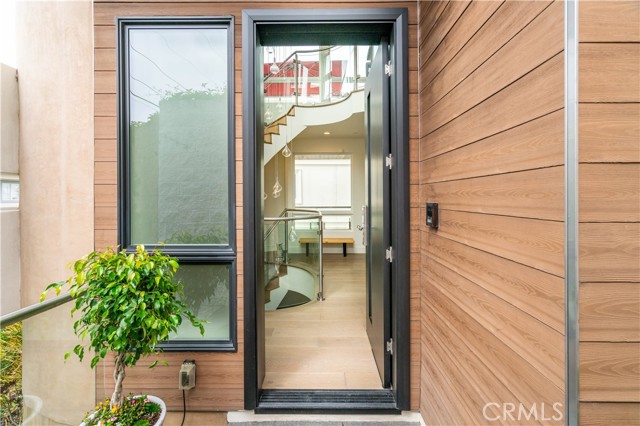 719 1st Place, Hermosa Beach CA: https://media.crmls.org/medias/3dd59572-17bc-42a8-9a06-f030327308fb.jpg