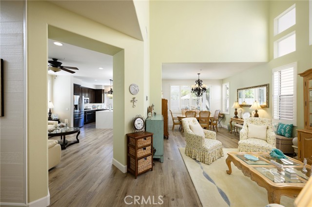 14 Chapital, San Clemente CA: https://media.crmls.org/medias/3dd59def-e9cd-4a6c-b2eb-8dee40332cfc.jpg