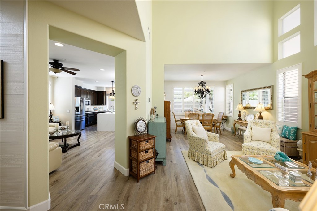 MLS #OC25145732 img 12