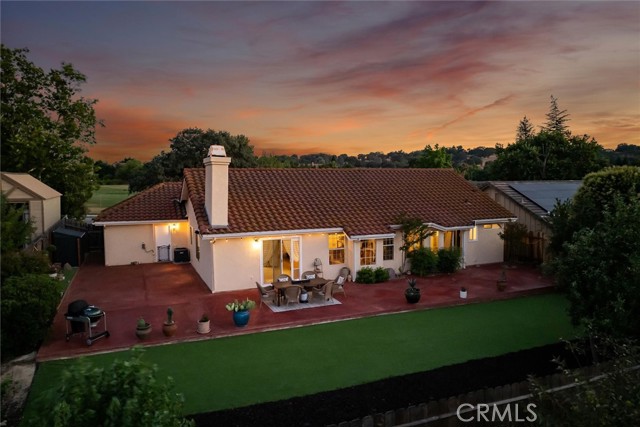 215 Meadowlark Road, Paso Robles CA: https://media.crmls.org/medias/3dd59f9f-4da3-4581-a7c3-ee4f57150b57.jpg