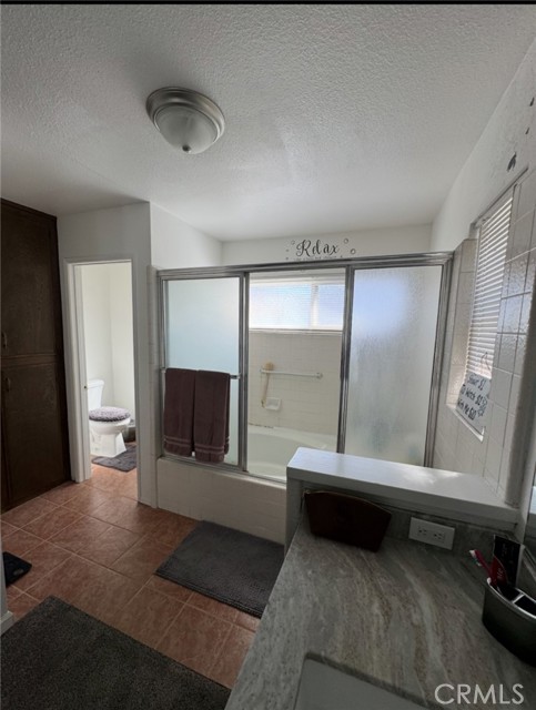 6801 Rycroft Drive, Riverside CA: https://media.crmls.org/medias/3dd63bad-02bf-463a-bf48-2b3e68dd1a9f.jpg
