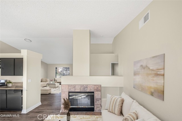 Detail Gallery Image 12 of 28 For 1048 Sequoia Lane, Rosamond,  CA 93560 - 3 Beds | 2 Baths