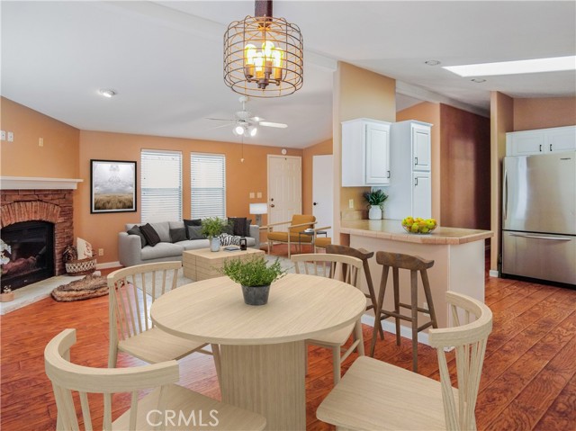 DINING ROOM VIRTUALLY STAGED