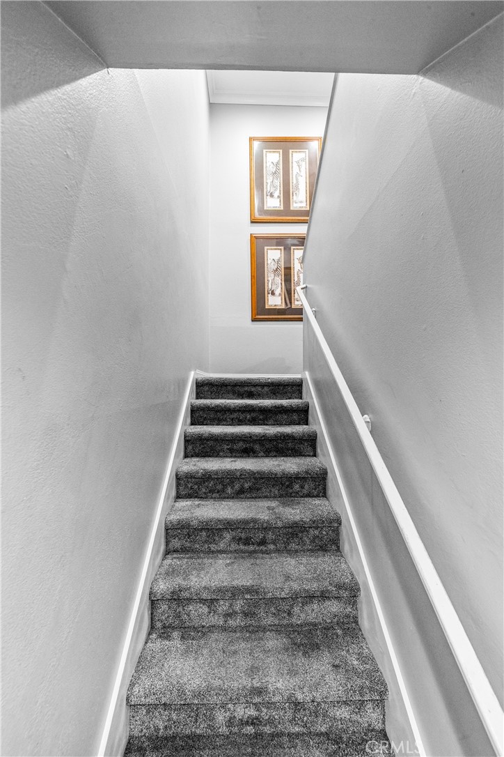 https://media.crmls.org/medias/3dd7298f-8379-4d77-9c94-cb432f2af481.jpg?preset=X-Large